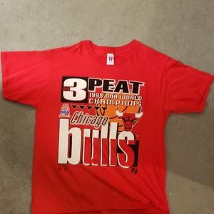 Vintage Chicago Bulls 93 3PEAT